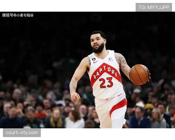 乔治·格文无球跑动拉开空间，提升进攻效率