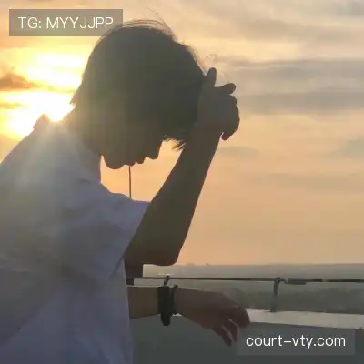 卢鸣革